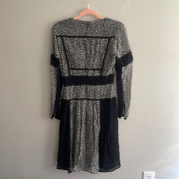 Burberry, with Tags. Leopard, lace dress. Size 0 - Picture 3 of 4